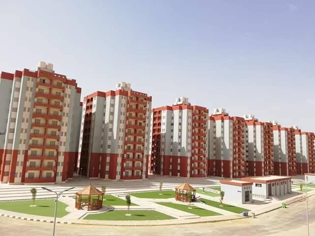 نجحت محافظة القاهرة في نقل 23421 أسرة من السكن بالعشوائيات المهددة للحياة وتسكينهم بوحدات مفروشة ومجهزة E4Y7359WQAQ4PKJ