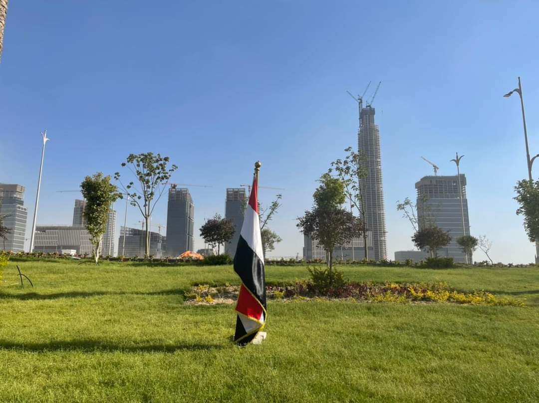 مشروع حي المال والأعمال CBD بالعاصمة الإدارية الجديدة، حيث تم الانتهاء من أعمال بناء الهيكل الخرساني للبرج E5I lucX0AMpPb