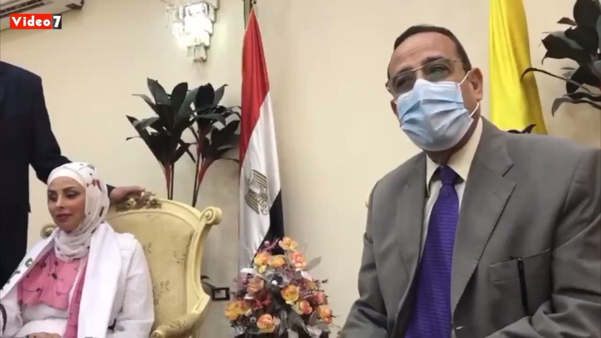 سلم اللواء الدكتور محمد عبد الفضيل شوشة محافظ شمال سيناء - سيدة ميزار - من أصحاب البصيرة، وحدة سكنية كاملة gbrr hDZS3ZIu6Jr