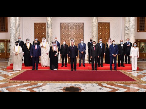 الرئيس عبد الفتاح السيسي يستقبل وزراء ومسئولي الإعلام العرب hqdefau 145