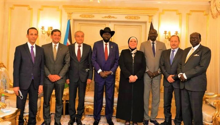 وزارة التجارة والصناعة: رئيس جنوب السودان يستقبل وزيرى الصناعة والتموين واعضاء الوفد المصرى 14537