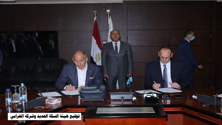 وزارة النقل: وزير النقل يشهد توقيع بروتوكول بين هيئة السكة الحديد وكبريات شركات المقاولات 28318