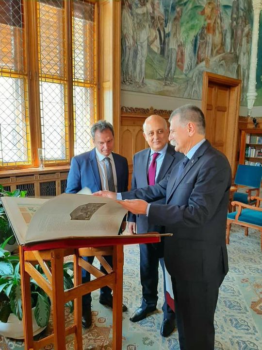 السفير المصري في بودابست يلتقي رئيس البرلمان المجري في إطار لقاءات التوديع التي يجريها السفير أشرف 29154