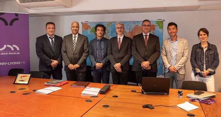 209723446_351620802987427_20171734671344