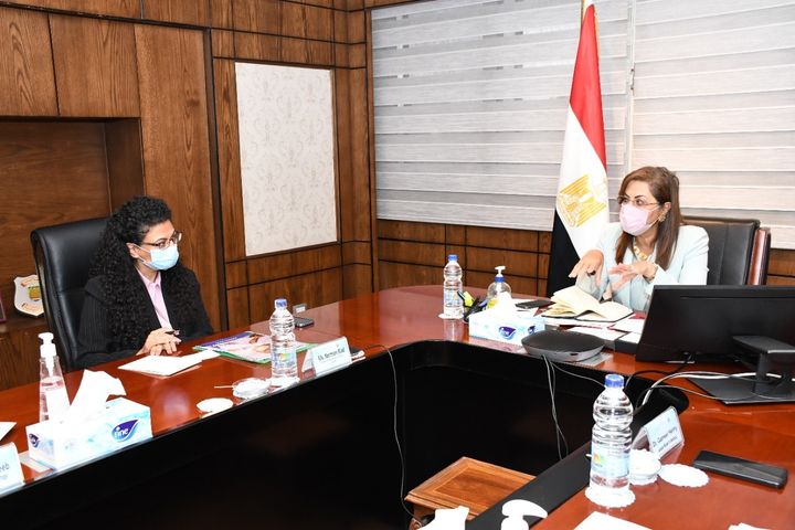 وزيرة التخطيط والتنمية الاقتصادية تلتقي وفد مؤسسة كوبتك أورفانز لبحث سبل التعاون في مبادرة حياة كريمة 🔴 34040
