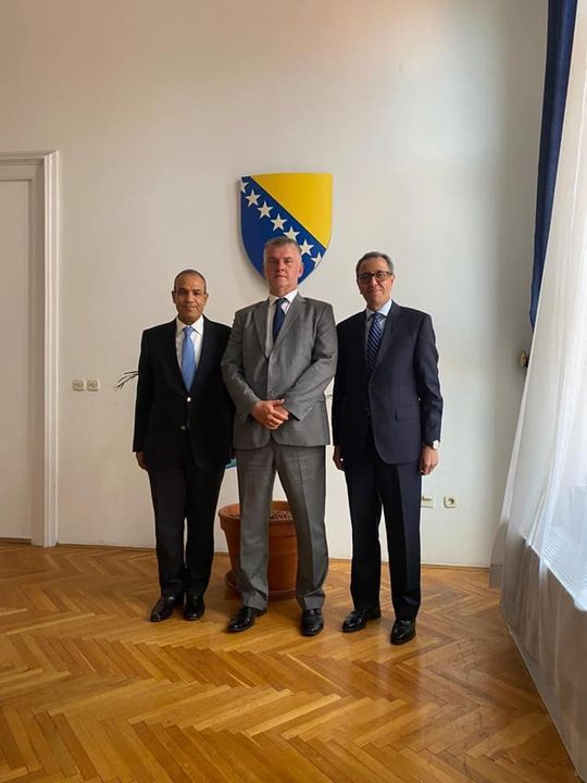 مساعد وزير الخارجية للشئون الأوروبية يبحث في سراييفو تعزيز العلاقات مع جمهورية البوسنة والهرسك  40329