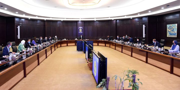 خلال اجتماع مجلس الوزراء بمدينة العلمين الجديدة اليوم: وزيرة الصحة تستعرض خطة توريد اللقاحات المضادة 45369