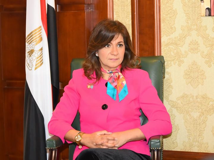 وزارة الدولة للهجرة وشئون المصريين بالخارج: وزيرة الهجرة تنفي ما تردد بشأن التدخل في موقف 62300