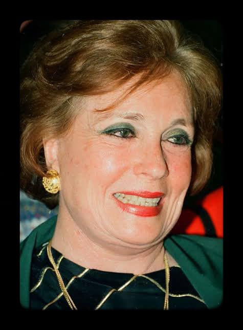 تنعي رئاسة جمهورية مصر العربية ببالغ الحزن والأسى السيدة جيهان السادات، قرينة الرئيس الراحل محمد أنور 69202