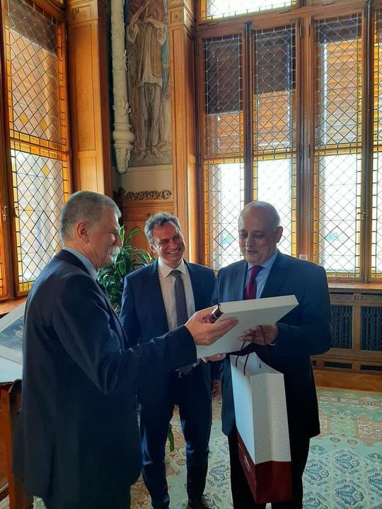 214169529_122307616745760_80972176308754