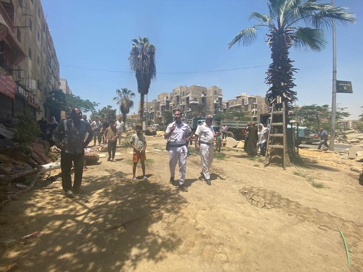 رئيس جهاز القاهرة الجديدة: تنفيذ حملات مكبرة للقضاء ظاهرة مركبات التوك توك والتروسيكل وإزالة الإشغالات 88973