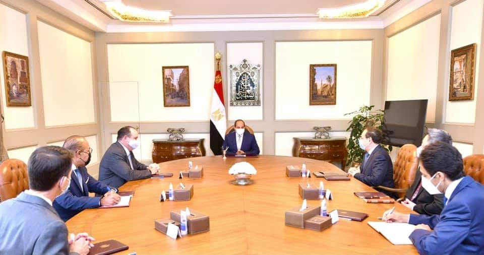استقبل الرئيس عبد الفتاح السيسي، السيد جون كريستمان رئيس مجلس إدارة شركة أباتشي الأمريكية المتخصصة في مجال E6QYRTtXsAoTJqh