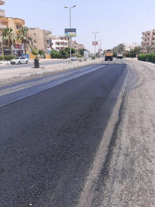 الإسكان : رفع كفاءة وتطوير الطرق بالحي الثالث بمدينة العاشر من رمضان 13950