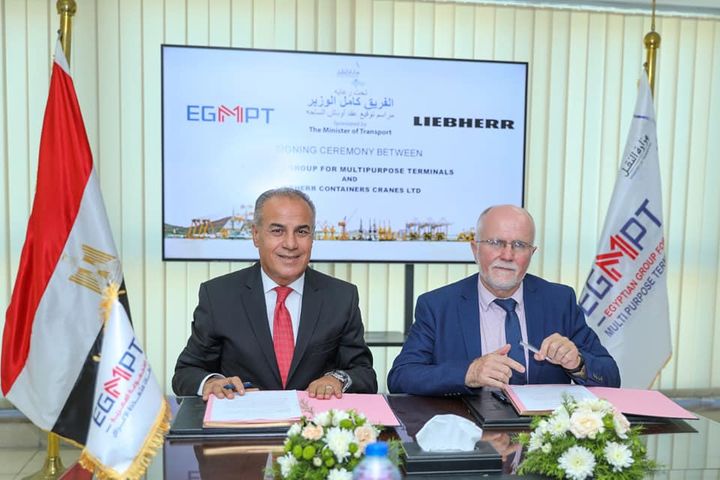 وزارة النقل: تحت رعاية الفريق مهندس/ كامل الوزير - وزير النقل توقيع عقد شراء أوناش الساحة 20994 1