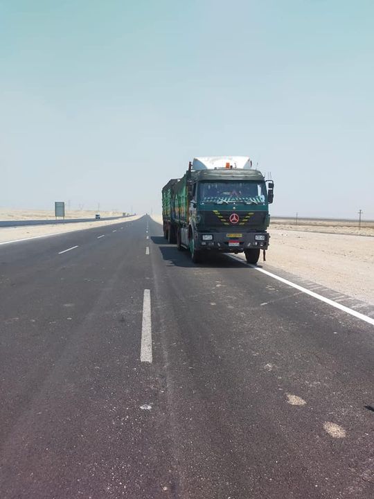 وزارة النقل: وزارة النقل تهيب بسائقي شاحنات النقل الثقيل الإلتزام بالسير علي طريق الخدمة 62190
