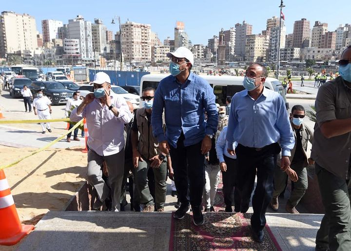 رئيس الوزراء يختتم جولته بالإسكندرية بتفقد مشروعي تطوير ميدان محطة مصر وحلقة الأسماك بالأنفوشي مدبولى 89491