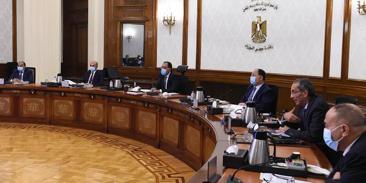 رئيس الوزراء يتابع موقف تطبيق منظومة التحول الرقمي لإنفاذ القانون عقد الدكتور مصطفى مدبولي، رئيس مجلس 97249