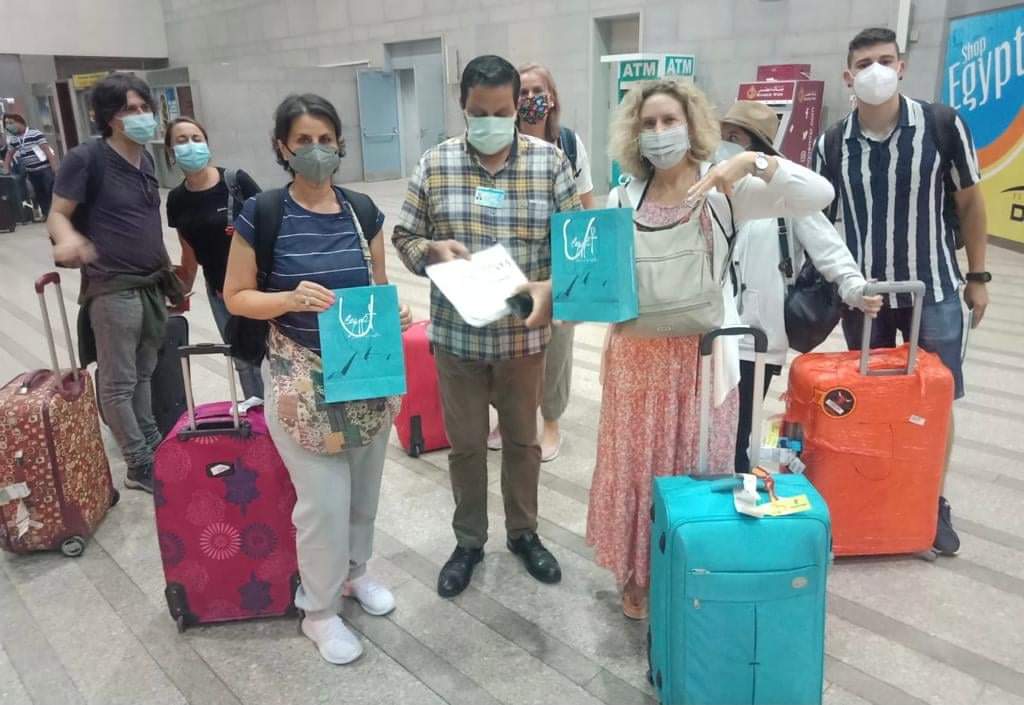 استقبل فجر اليوم مطار الأقصر الدولي، أولي رحلات الطيران العارض القادمة من فرنسا وعلى متنها ١٧٨ سائحاً