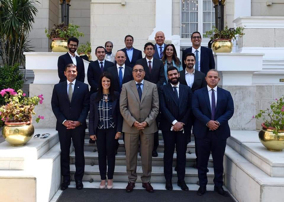 الشاب المصري "مصطفى قنديل" الرئيس التنفيذي لشركة "سويفل" خلال لقائه مع رئيس مجلس الوزراء : أفخر وأعتز بأن E8bhzGpXIAAAsAu