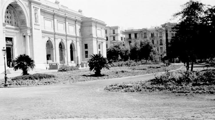 شاهد صورة نادرة للمتحف المصري فى مطلع القرن العشرين See a rare photo of the Egyptian Museum in the early twentieth century E9QQFtIWUBAiQgd