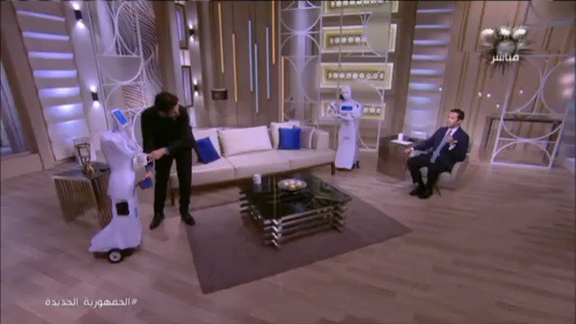 المخترع المصري المهندس "محمود الكومي" ينجح في ابتكار الروبوت المائي "إليو" rMGLhP8JC Fw3XNf