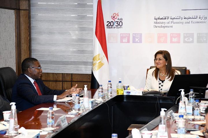وزارة التخطيط والتنمية الاقتصادية: وزيرة التخطيط تلتقي مساعد سكرتير عام الأمم المتحدة للمناخ 21331