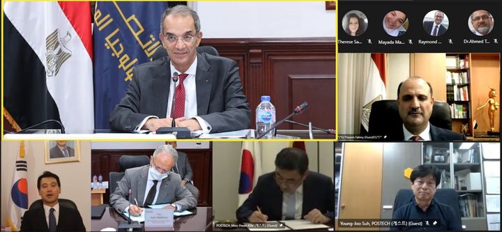 وزير الاتصالات يشهد توقيع اتفاقية لمنح درجة الماجستير في الذكاء الاصطناعي من جامعة بوهانج الكورية شهد 22961