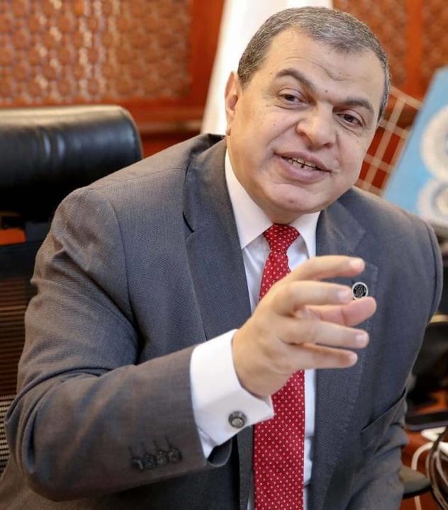 وزارة القوى العاملة: القوى العاملة: صرف ٤ 27440