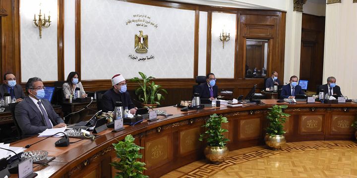 خلال اجتماع مجلس الوزراء اليوم: وزيرة الصحة: تطعيم 1 27811
