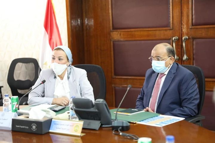 وزارة التنمية المحلية: تنفيذا لتوجيهات رئيس الجمهورية وتكليفات رئيس الوزراء: وزيرا التنمية 30093
