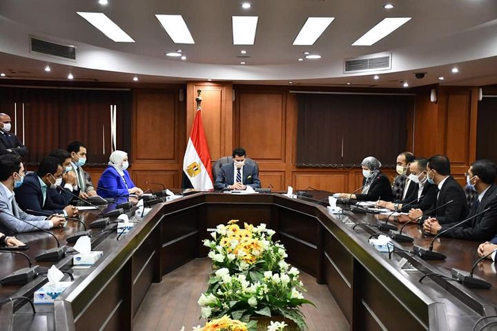 وزارة الشباب والرياضة: وزير الشباب والرياضة يكرم الفائزين بالمعرض الدولي العربي الأفريقي 32830