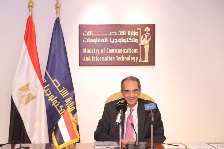 فى إطار تنفيذ مبادرة بُناة مصر الرقمية الدكتور/ عمرو طلعت وزير الاتصالات وتكنولوجيا المعلومات يشهد توقيع 33749