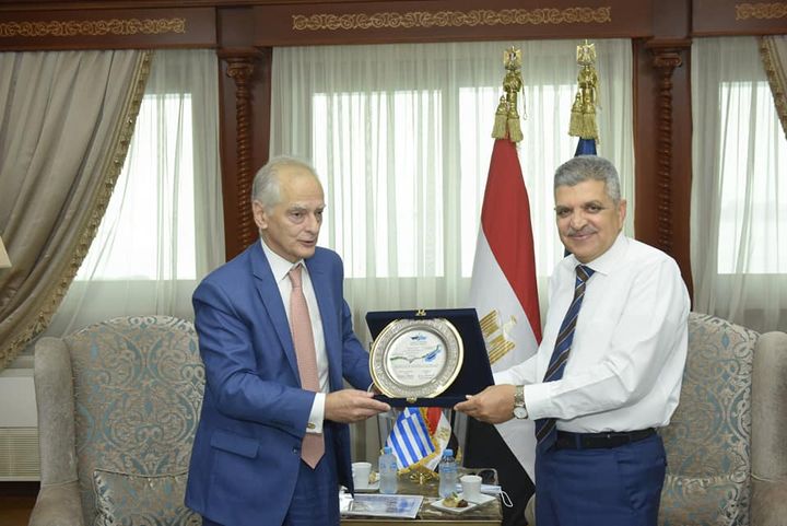 هيئة قناة السويس: الفريق أسامة ربيع يلتقي السفير اليوناني لبحث سبل التعاون المشترك 38742