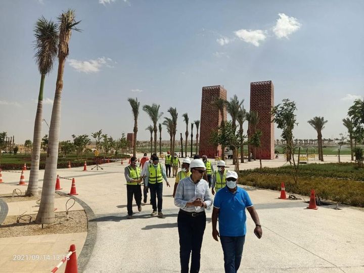 مسئولو الإسكان يتابعون سير العمل بمشروع الحدائق المركزية كابيتال بارك بالعاصمة الإدارية الجديدة قام 52031