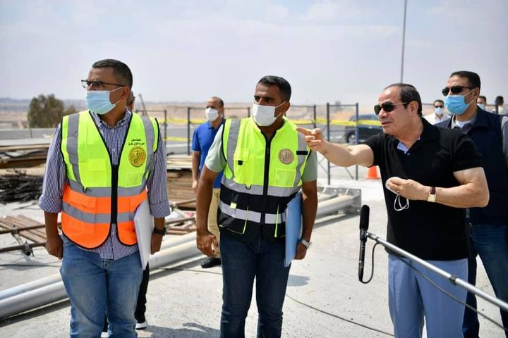 السيد الرئيس يوجه بالالتزام بالمبادىء الاساسية المطبقة في كافة مشروعات الطرق والمحاور علي مستوى الجمهورية 54474