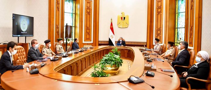 السيد الرئيس يطلع على تصميم الجدارية الكبرى لمدينة مصر الدولية للالعاب الاولمبية بالمدينة التي تعكس الشعار 56693