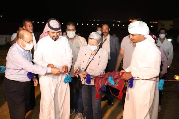 زيارة وزيرة البيئة لمحمية الغابة المتحجرة بالتجمع الخامس : افتتاح تجريبى لاول مشروع بيئى استثمارى 68863