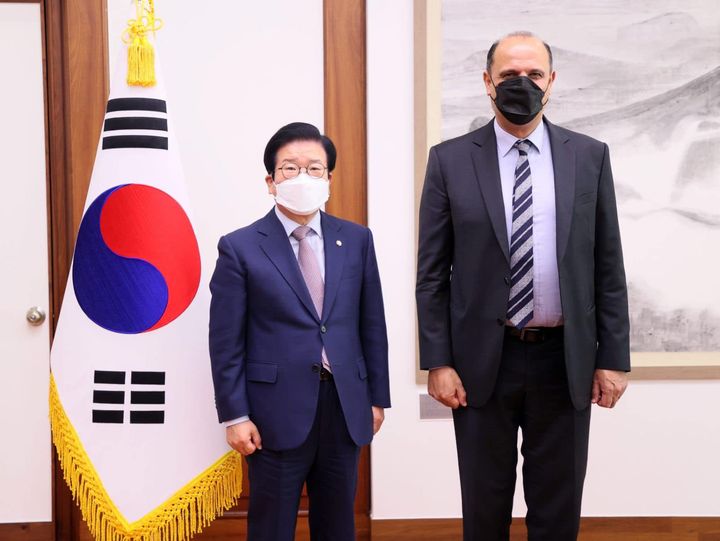 رئيس البرلمان الكوري الجنوبي يستقبل السفير المصري التقي السفير د 71122