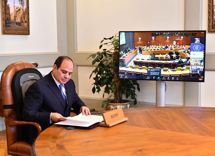 السيد الرئيس يعرب عن تطلع مصر إلى استضافة القمة العالمية لتغير المناخ للعام القادم ۲۰۲۲ بالإنابة عن القارة 83918