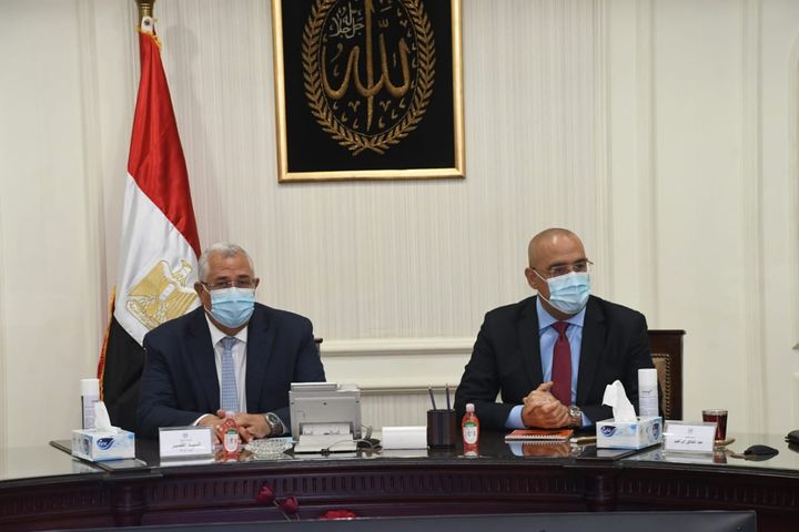 وزيرا الإسكان والزراعة يبحثان حل التشابكات والتداخلات بين جهات الولاية المختلفة 85454