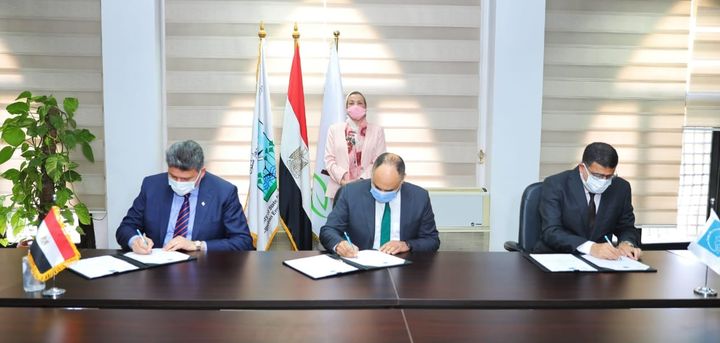 وزارة البيئة: وزيرة البيئة تشهد توقيع بروتوكول للتعاون المشترك مع مركز التنمية المستدامة 92766