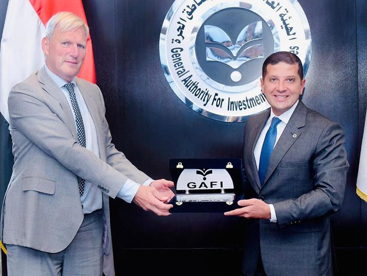 رئيس هيئة الاستثمار يلتقي السفير الهولندي في مصر لمناقشة سبل زيادة التعاون الاستثماري بين البلدين أجري 95361