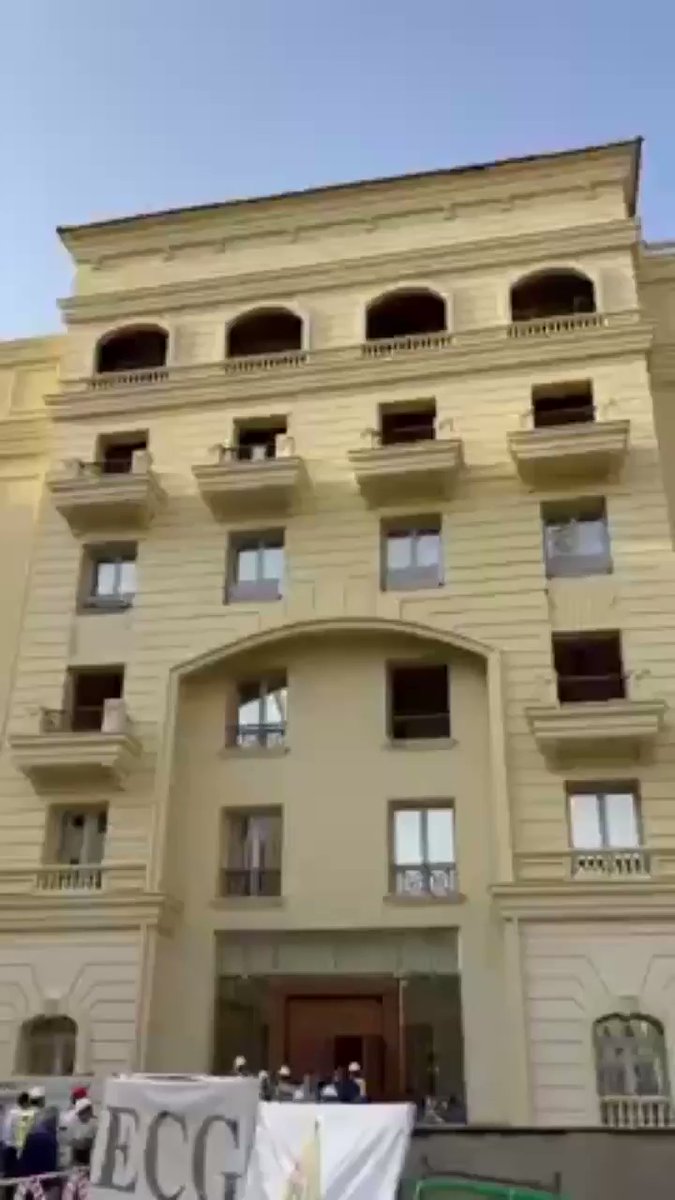 رئيس مجلس الوزراء، يتفقد مشروعات حي "جاردن سيتي الجديدة" بالعاصمة الإدارية الجديدة، ويضم نحو 21953 وحدة 9LluNbXaoAE8n315