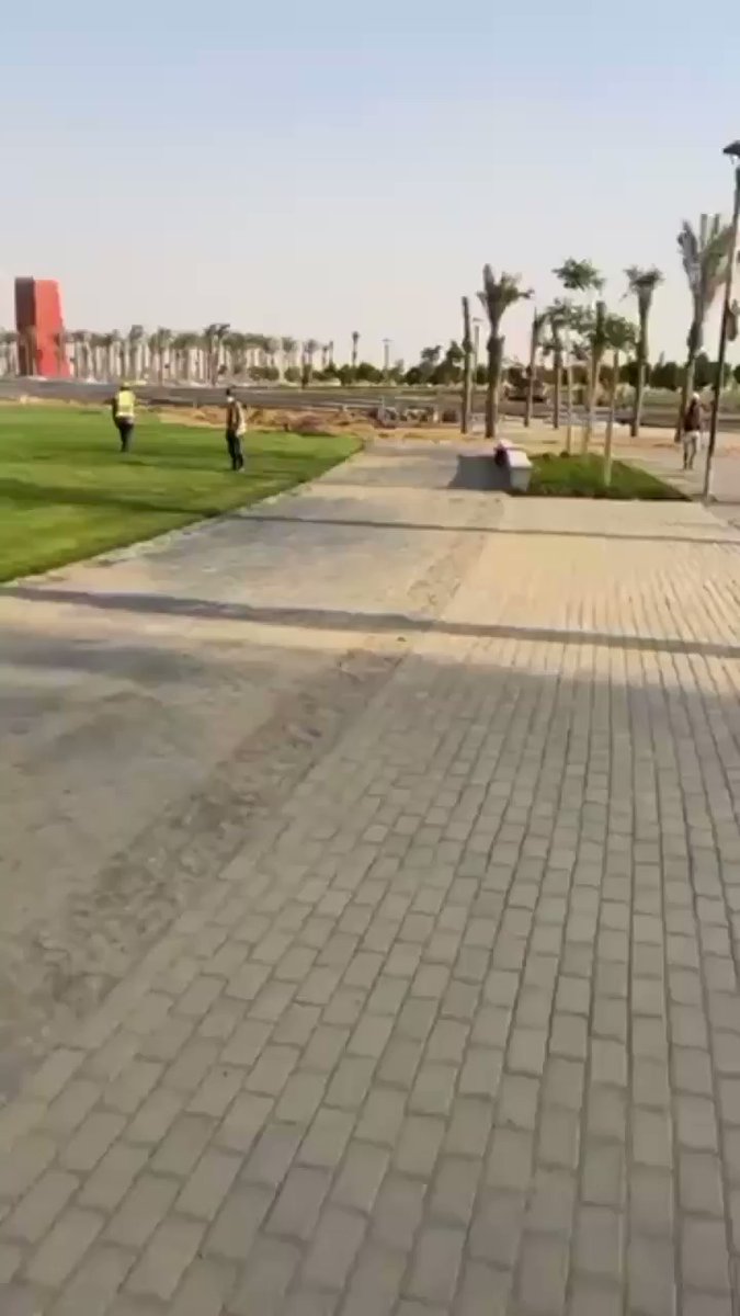 رئيس الوزراء يقوم بجولة في الحدائق المركزية "كابيتال بارك" بالعاصمة الإدارية الجديدة، وهى أكبر حديقة q iMjTRwYwZ 3lCh