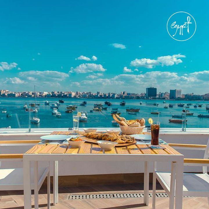 الاسكندرية Alexandriaأكلة السمك متحلاش غير لما تكون على البحر 14700