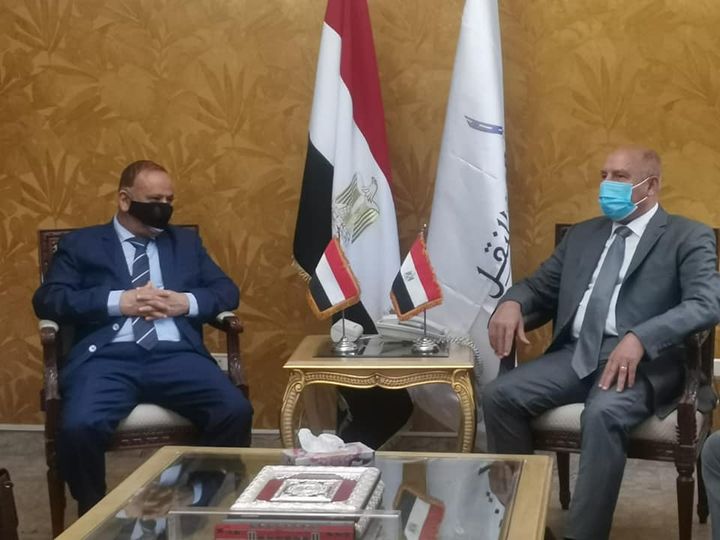 وزارة النقل: وزير النقل المصري يستقبل نظيره اليمني لبحث التعاون المشترك في مجالات النقل 24696