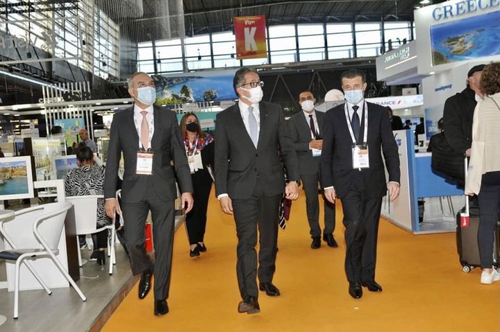 وزارة السياحة والآثار: ٦ أكتوبر ٢٠٢١ -وزير السياحة والآثار يتفقد الجناح المصري المشارك في 32106