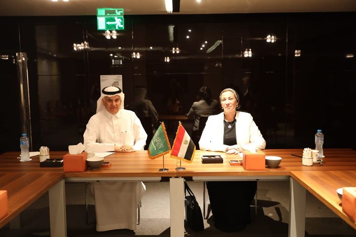 وزارة البيئة: على هامش الدورة ال 32 لمجلس وزراء البيئة العرب : وزيرة البيئة تلتقى نظيرها 55543