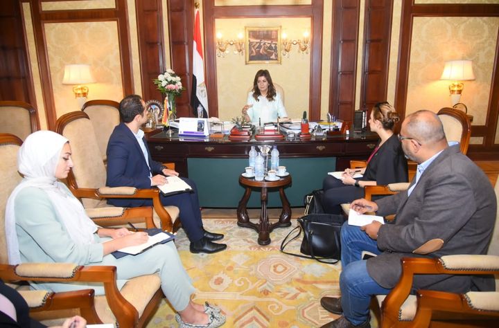 وزيرة الهجرة تعقد اجتماعًا تشاوريًا مع ممثلي مؤسسة حياة كريمة لبحث مشاركة المصريين بكندا في حملة دعم المشروع 65864