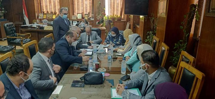 وزارة الكهرباء والطاقة المتجددة: 183 مليون جنيه قيمة عقد بالمصرية لنقل الكهرباء لتركيب (4) محطات 72049